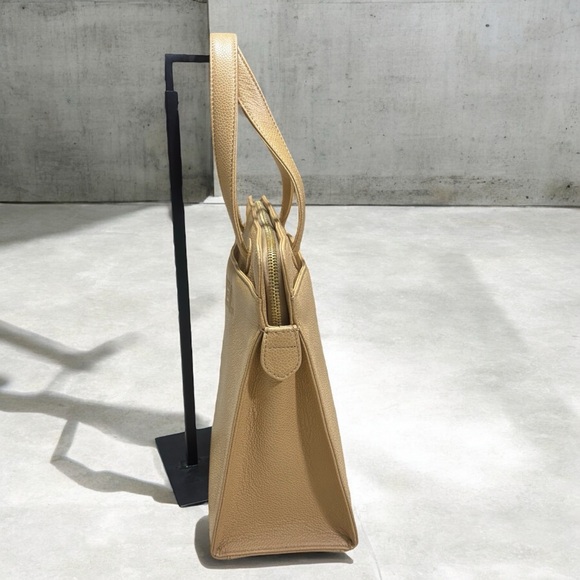 Vintage Caramel Caviar CHANEL Tote - Picture 10 of 13